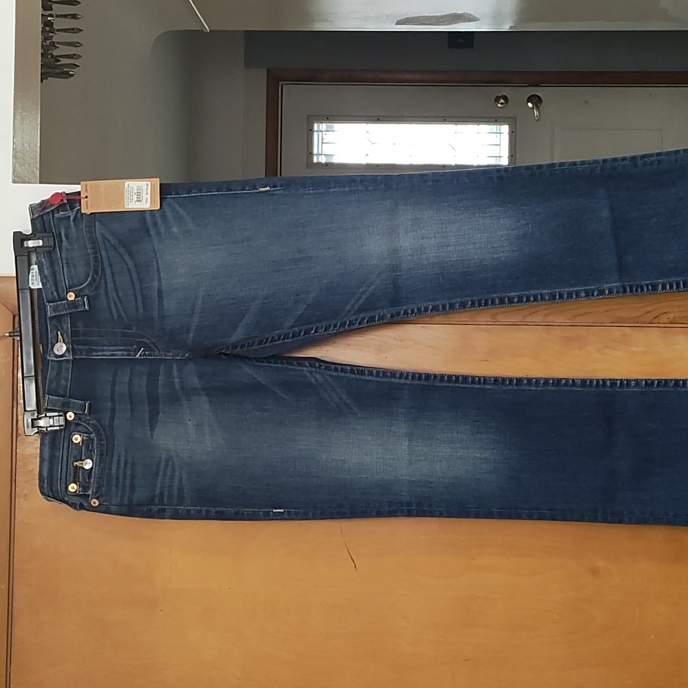 Jean's
